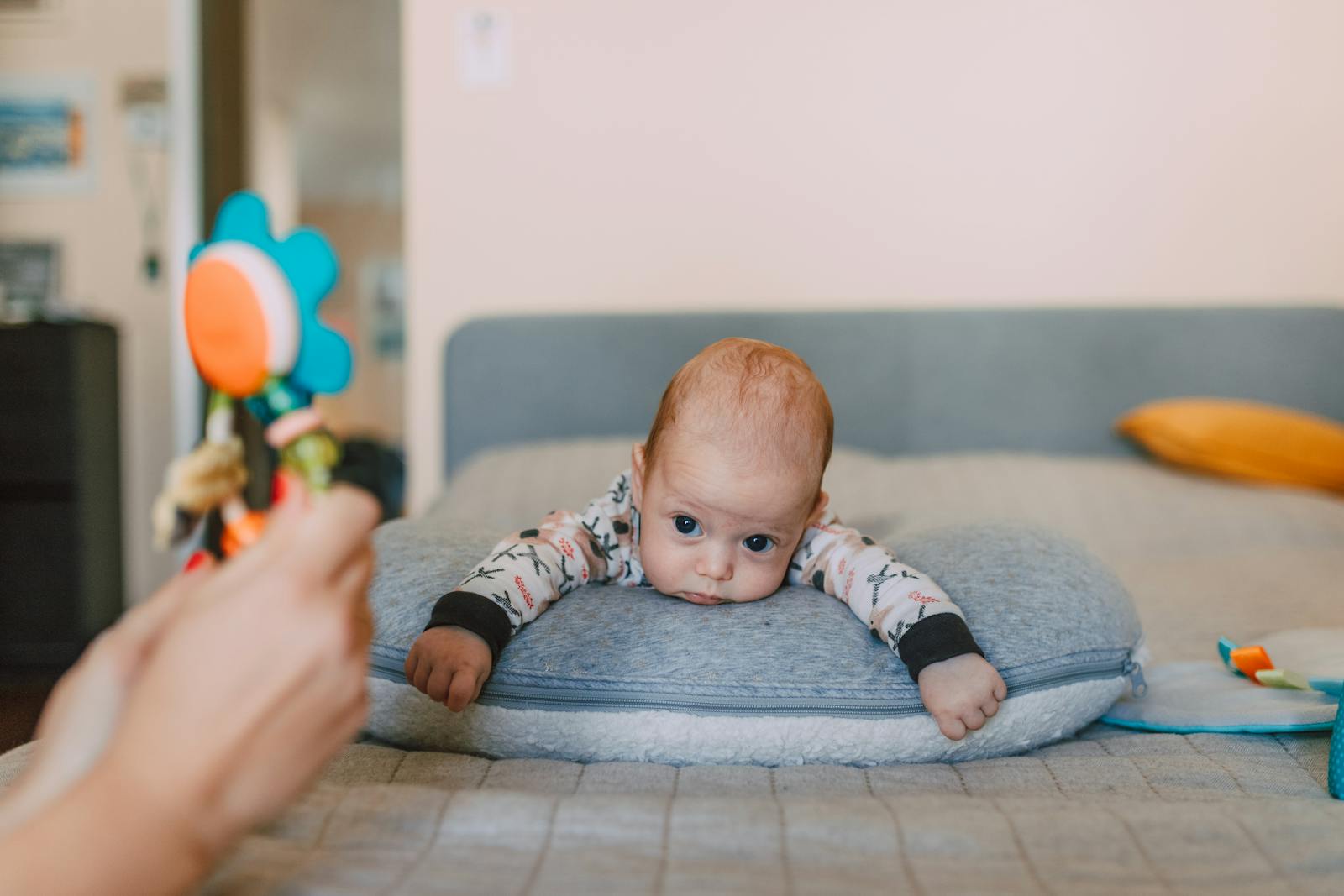 Newborn showing early reflex movements